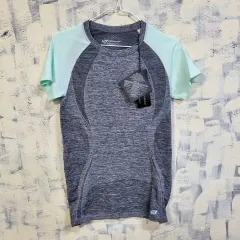 (新品)SKECHERS スケッチャーズ 機能性 半袖 Tシャツ ミント グレー 90のサムネイル