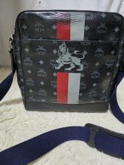 美品 ヴィヴィアンウエストウッド オーブ タグス TAGS ショルダー