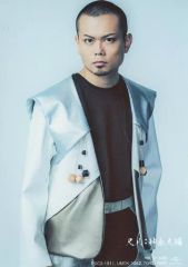 [Used] Photo (Male) Wagakki Band / Daisuke Kaminaga / CD "REACT" (PDCS-1911, UMCK-7042, 7043, 1645) UNIVERSAL MUSIC STORE Bonus Photo