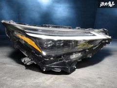 トヨタ ZEA12H 右ヘッドライトカローラスポーツ ツーリング - メルカリ