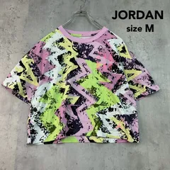 JORDAN ジョーダン M Jordan Heatwave Boxy Tシャツ ピンク イエロー ブラック 半袖 ショート丈 クルーネック 総柄 幾何学模様 ジグザグ ルーズフィット ロゴ 刺繍 ジャンプマン トップス ★ ■◆のサムネイル