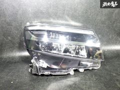 令和4年式ダイハツアトレーS700V。LEDタイプヘッドライトユニット