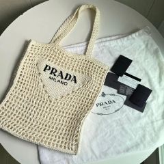 新品同様 PRADAプラダ クロシェトートバッグ1BG424ラフィア風かご