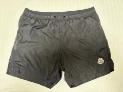 モンクレール スワロフスキー パンツ ブラック S サイズのサムネイル
