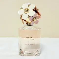 DAISY marc jacobs eau so fresh eau de toilette マークジェイコブス　デイジー　オー　ソー　フレッシュ　　香水　125mlのサムネイル