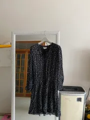 55 ZADIG&VOLTAIRE ザディグ・エ・ヴォルテール シグネチャー 夏 ONE PIECEのサムネイル