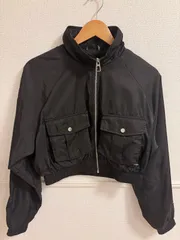 (^w^)b Bershka ベルシュカ クロップド丈 ミリタリー ブルゾン ジャケット M 黒 ブラック エベレスト 座標 ロゴ ショート丈 ナイロン調 ジップアップ スタンドカラー レディース ストリート ZARA 姉妹ブランドOM13322MRのサムネイル