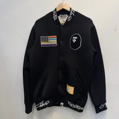 A BATHING APE アベイシングエイプ スタジアム スタジャン Lのサムネイル
