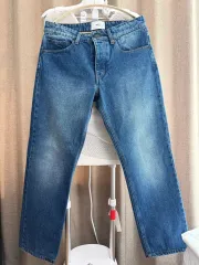 AMI 正規品 新品 31サイズ クラシックフィット メンズ デニムのサムネイル