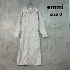 emmi エミ 0サイズ シャツワンピース ロングワンピース マキシ 長袖 ウエストリボン ドローコード バックプリーツ サイドスリット ベージュ カジュアル モード シンプル ナチュラル 13WFO191078 ★ ■◇のサムネイル