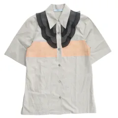 良品 PRADA プラダ フリル シャツ ブラウス カットソー 半袖 アーカイブ ランウェイ着用 サイズ38 グレー レディース 古着 中古 USEDのサムネイル