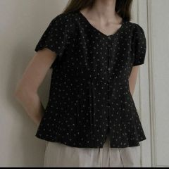 anuke アンヌークVneck Dot Blouse ドットブラウス - メルカリ