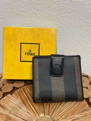 フェンディ 二つ折り財布 ペカン がま口 ロゴ レザー PVC ズッカ FF柄