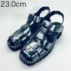 mioan様D'ICI メタリックシルバー グルカサンダル - メルカリ