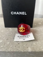 CHANEL シャネル ココマーク プラスチック 指輪 リング 赤系のサムネイル