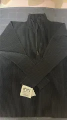 ISSEY MIYAKE イッセイミヤケ ハーフジップ サイズ3のサムネイル