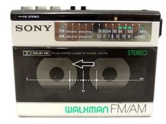 SONYソニーWM-F15レッド ウォークマン カセットプレイヤー SONYソニーWM-F15レッド ウォークマン カセットプレイヤー - メルカリ