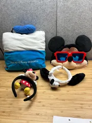 【中古品】東京ディズニーリゾート クッション+ミッキー被り+サングラス+カシューチャ(ミッキー、USJスヌーピー)のサムネイル