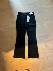 完売品 25aw BISOWN Ex FLARE DENIM - メルカリ