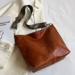 高級感のあるSクラス レディース デイリーに持ちやすい ブラウン COLOR の ショルダーバッグ 出品のサムネイル
