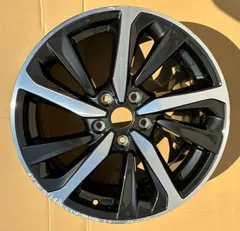 043【中古 ガリキズあり】 スバル レヴォーグ VN5 純正 18インチ アルミホイール 1本 18ｘ7 1/2J 5穴 (5H) 28111VC011のサムネイル