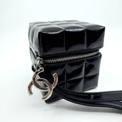 CHANEL シャネル ココマーク エナメル ポーチ キューブ ブラック 黒のサムネイル