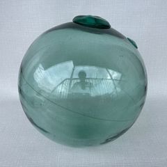 浮き玉　緑色のガラス浮き玉　珍品 激レア UFO型　スリーピースモールド 浮き玉 緑色のガラス浮き玉 珍品 激レア UFO型 スリーピースモールド