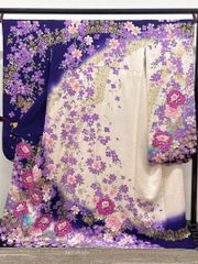 振袖 銀通し 金駒 金彩 蝶 紋意匠 身丈171cm 撥水加工済 MO3857 - メルカリ