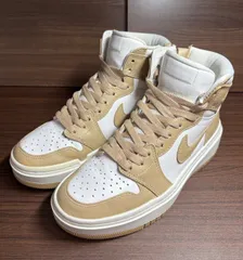 ナイキ ウィメンズ エアジョーダン1 ハイ エレベート バケッタ タン 中古品 size24.0㎝のサムネイル