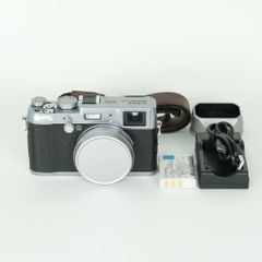 美品】富士フイルム X-E4 センサー綺麗・予備バッテリー・充電器付き