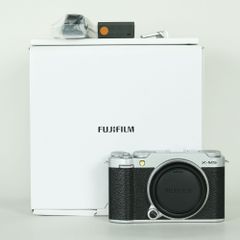 FUJIFILM X-M5 本体 シルバー（シャッター回数2595回） FUJIFILM X-M5 本体 シルバー（シャッター回数2595回） - メルカリ