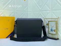極美品 LOUIS VUITTON ルイヴィトン メンズ ショルダーバッグ  Aerogramのサムネイル