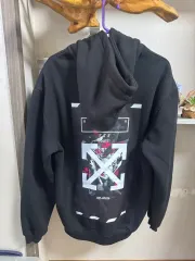 オフホワイト NIKE コラボ フーディー Tシャツ ブラックのサムネイル
