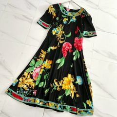 専用 レオナール M コットンワンピース 花柄 フラワートリム 黒 半袖 ベルト 専用 レオナール M コットンワンピース 花柄 フラワートリム 黒 半袖