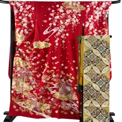 【美品】 振袖 身丈164.5cm 裄丈70cm L 袷 袋帯フルセット 花籠 松竹梅 金彩 赤 正絹 秀品 【中古】のサムネイル