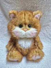 羊毛フェルト 猫の置物 茶トラ 白 - メルカリ
