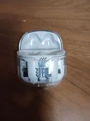 JBL TUNE FLEX Ghost Edition イヤホンケース　スケルトンブラック　充電器のサムネイル