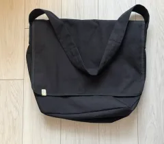 VISVIM ビズビム ビーズ バッグのサムネイル