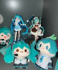 初音ミク デコミクぬいぐるみ - メルカリ