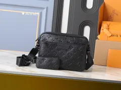 お洒落 極美品  LOUIS VUITTON ルイヴィトン ショルダーバッグ メンズ トリオ?メッセンジャーのサムネイル