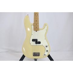 ト*フ様 1972年 Fender USA Musicmaster ベース ダフ - メルカリ