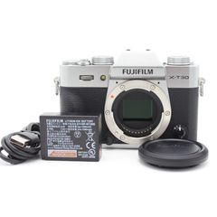 □ほぼ新品□ PANASONIC パナソニック 4K ビデオカメラ ホワイト HC