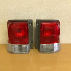 デリカD5 純正テールランプ 左右セット 点灯確認済み 美品 割れなし