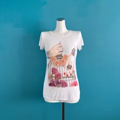 868 blugirl Blumarine ブルーガール　ブルマリン　ビジュー装飾 Tシャツ 白 花柄 イタリア製のサムネイル