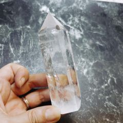 売り切りセール！美品 水晶 六角柱 ポイント 15cm 745g 高透明度