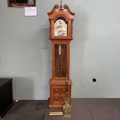 美品 tempus fugit ホールクロック 柱 振り子 時計 木製 彫刻 音 美品 tempus fugit ホールクロック 柱 振り子 時計 木製 彫刻 音