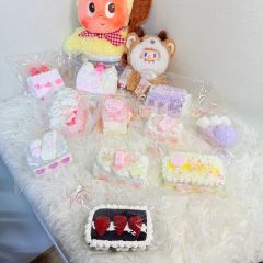 ショコたんのクリスマスハート型カップケーキセット - メルカリ