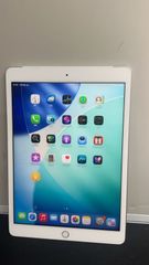 Apple iPad 第7世代 128GB Cellular シルバー SIMフリー ++924852