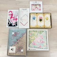 現状品 未使用 まとめて10枚セット ブランドハンカチ PIERRE BALMAIN/HANAE MORI/Marelli/elite/他 花柄/蝶/ハート レディース[OI03688]のサムネイル