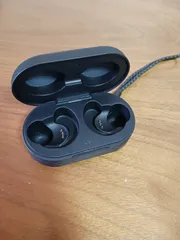 Audio-Technica ATH-SPORT5TW 充電器　充電ケースのサムネイル